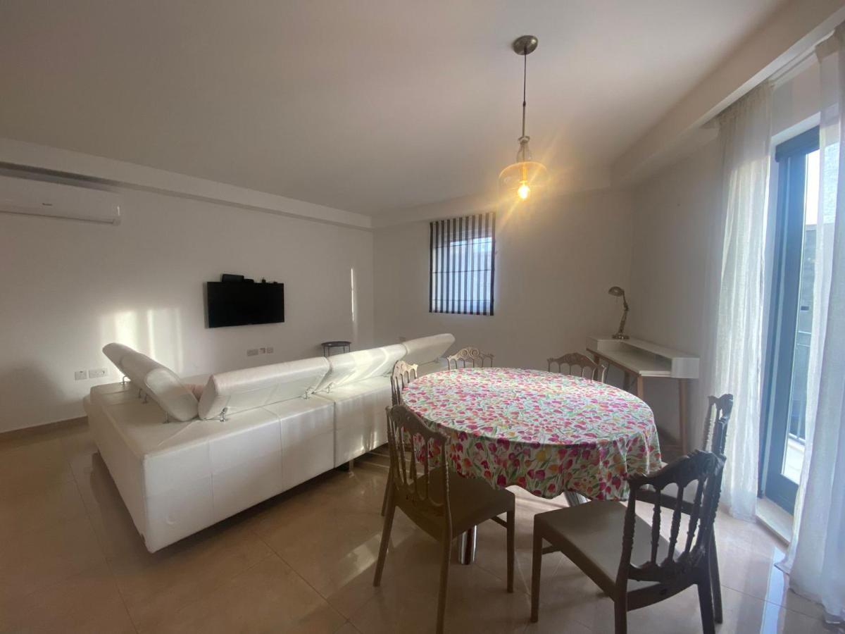 Cozy 2 Bedroom Apartment Near Seafront Gzira Экстерьер фото